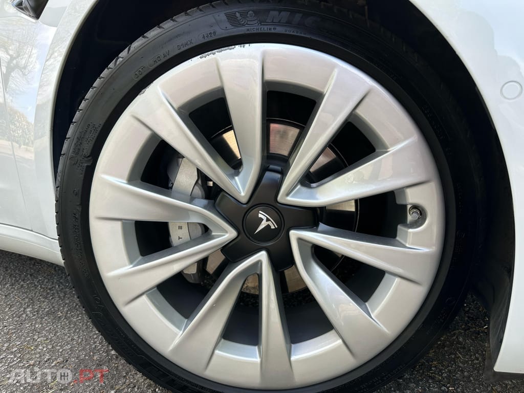 Tesla Model 3 Long Range Tração Integral