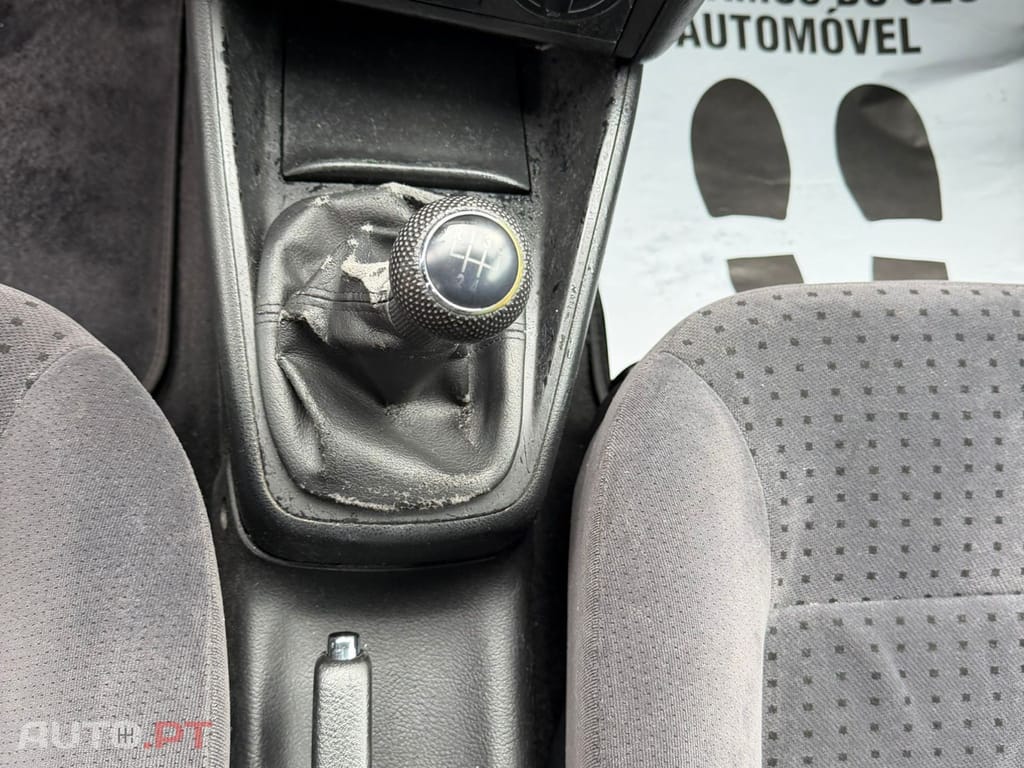 Volkswagen Golf 1.4i Confort