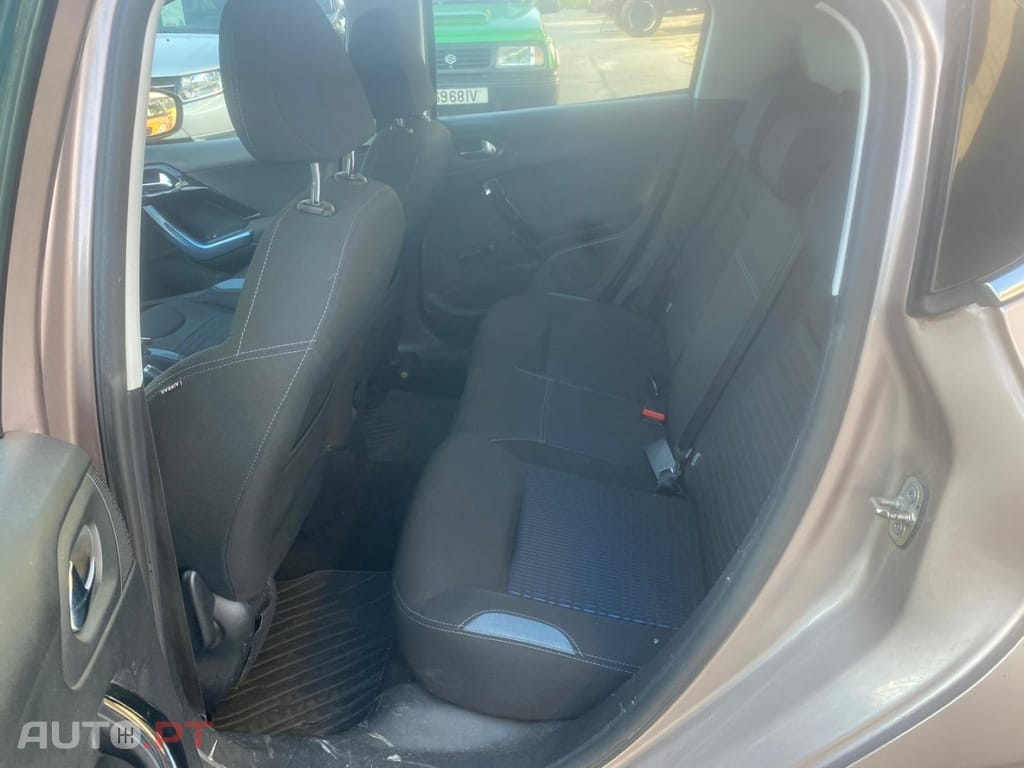 Peugeot 208 1.2 VTi Allure