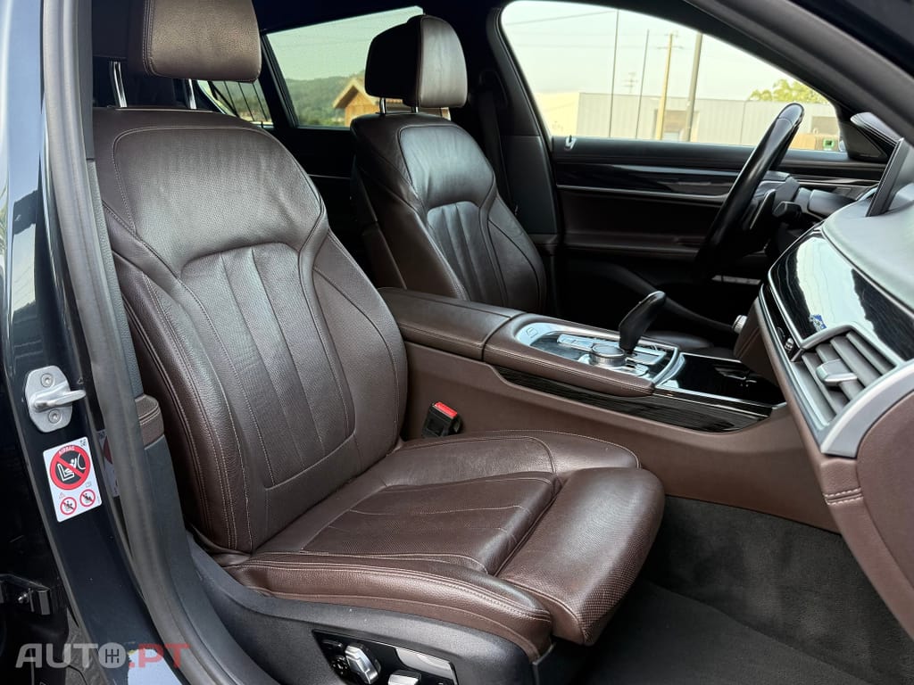 BMW 740 d xDrive Pack M