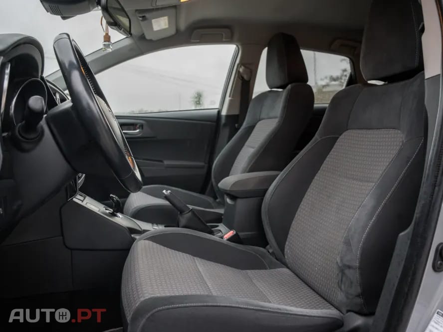 Toyota Auris 1.8 HSD Active