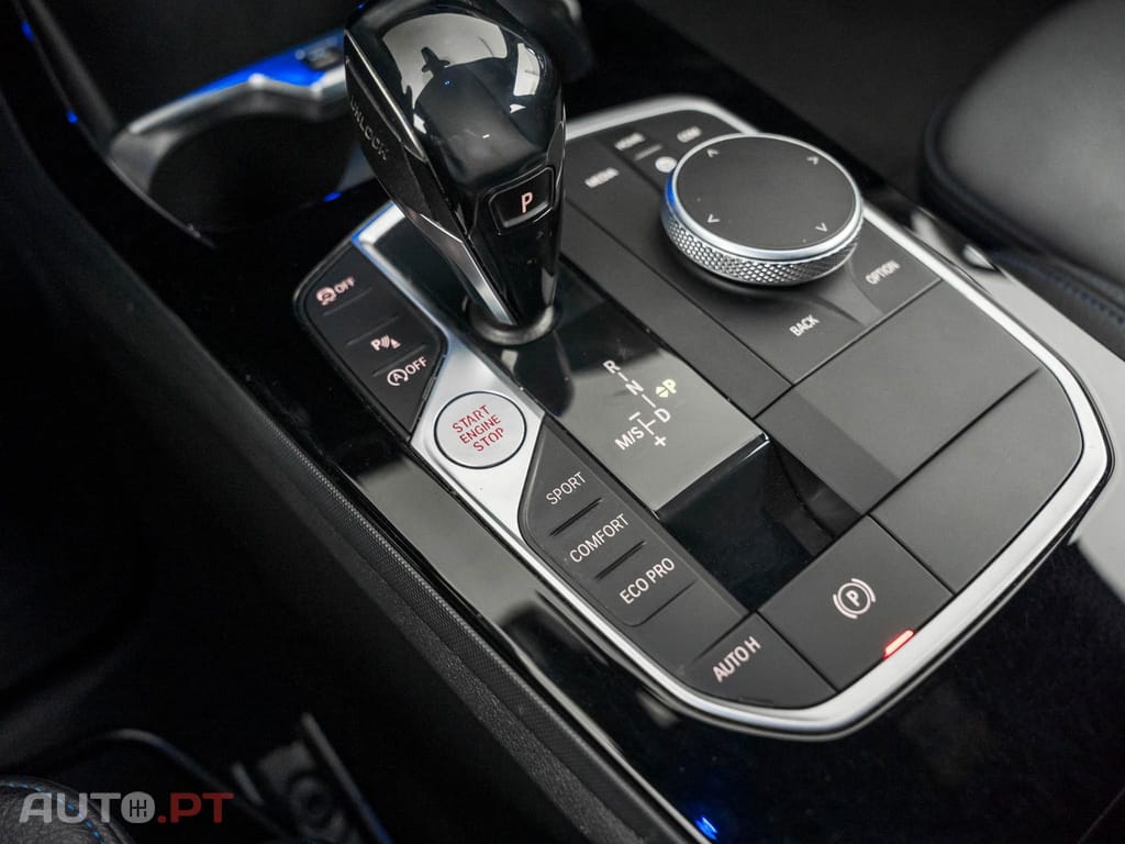 BMW 118 i Pack Desportivo M Auto