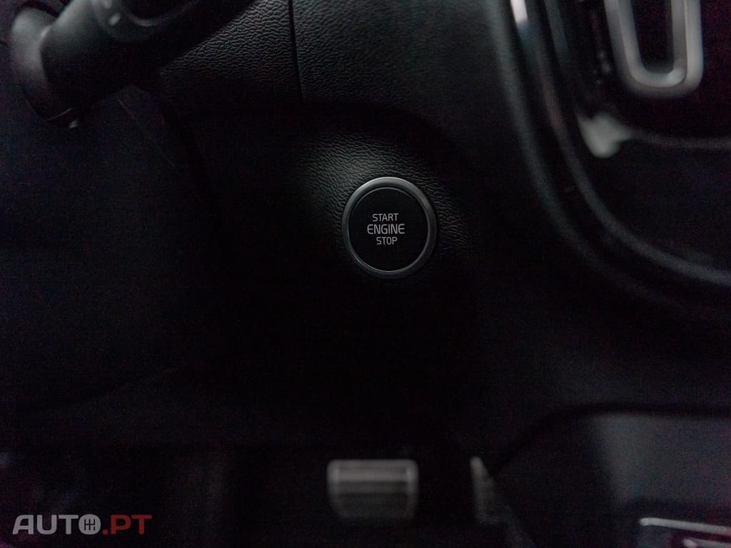 Volvo XC40 1.5 T5 PHEV R-Design