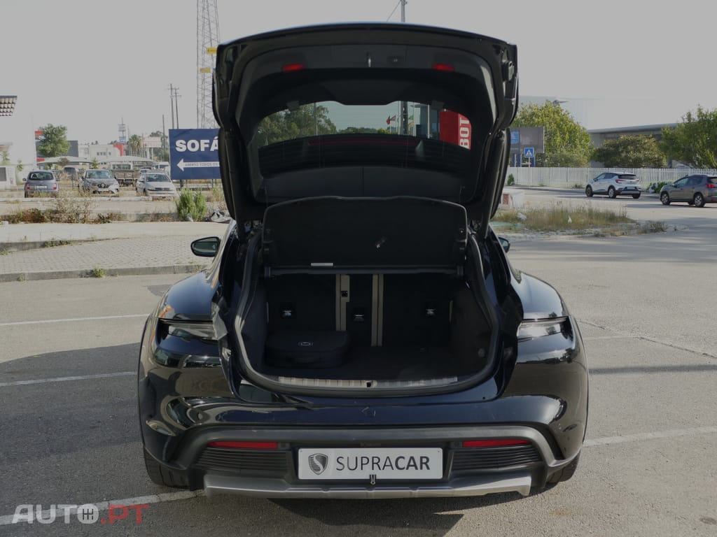 Porsche Taycan 4S