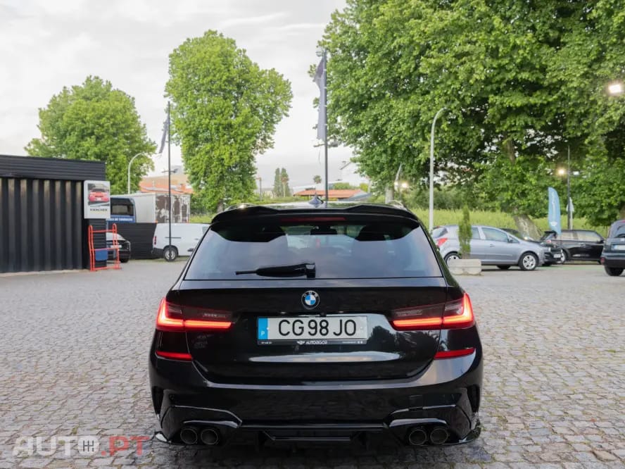 BMW 320 PACK M - LOOK M3