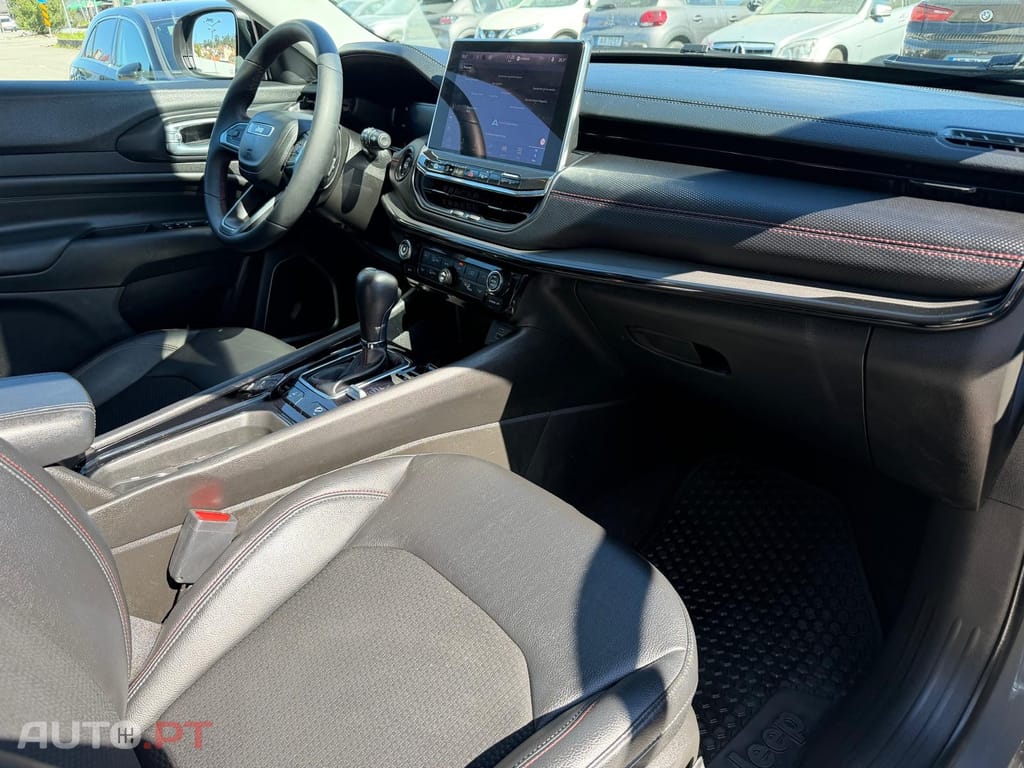 Jeep Compass 1.3 TG Trailhawk