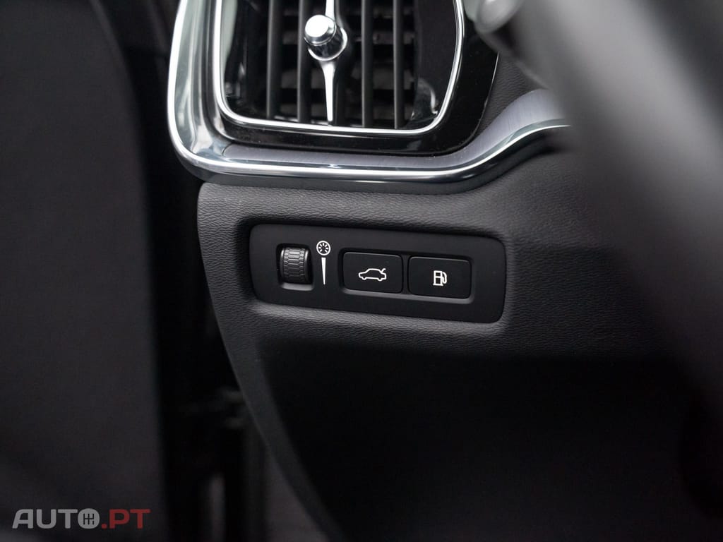 Volvo V60 2.0 T6 AWD TE Inscription Expression