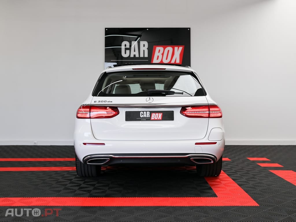 Mercedes-Benz E 300 de 4Matic T 9G-TRONIC Avantgarde