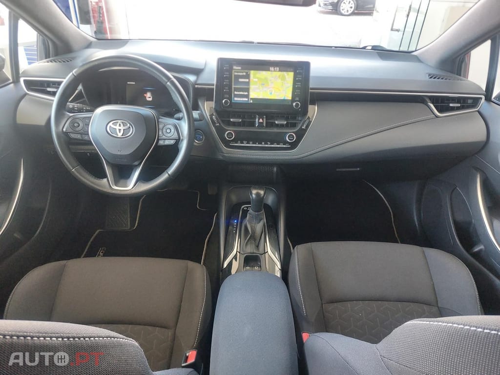 Toyota Corolla 1.8 Hybrid Comfort — fotografia 12