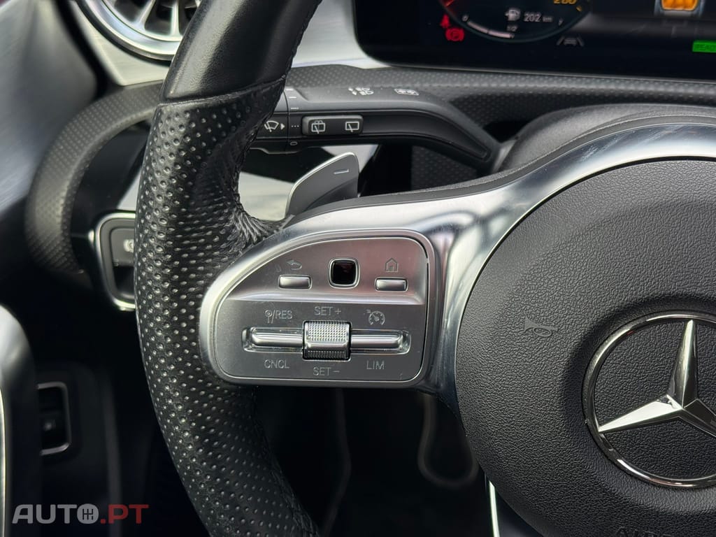 Mercedes-Benz A 250 e AMG Line