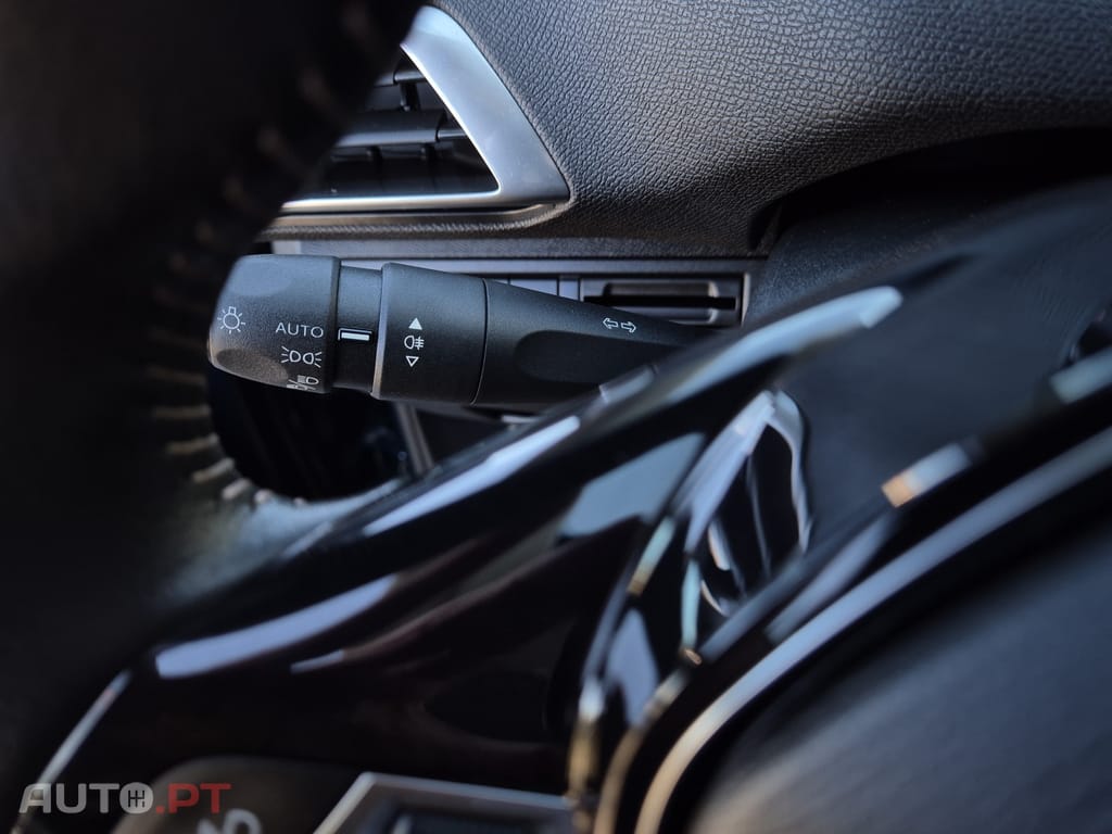 Peugeot 3008 1.5 BlueHDi Active Pack