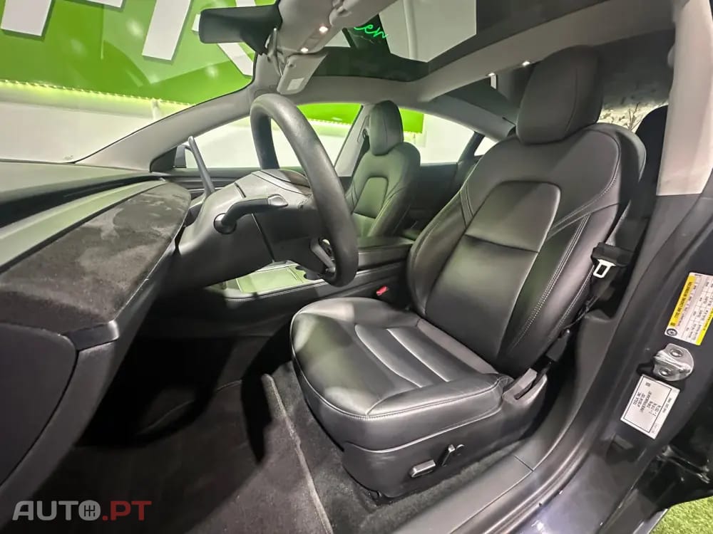 Tesla Model 3 Standard RWD