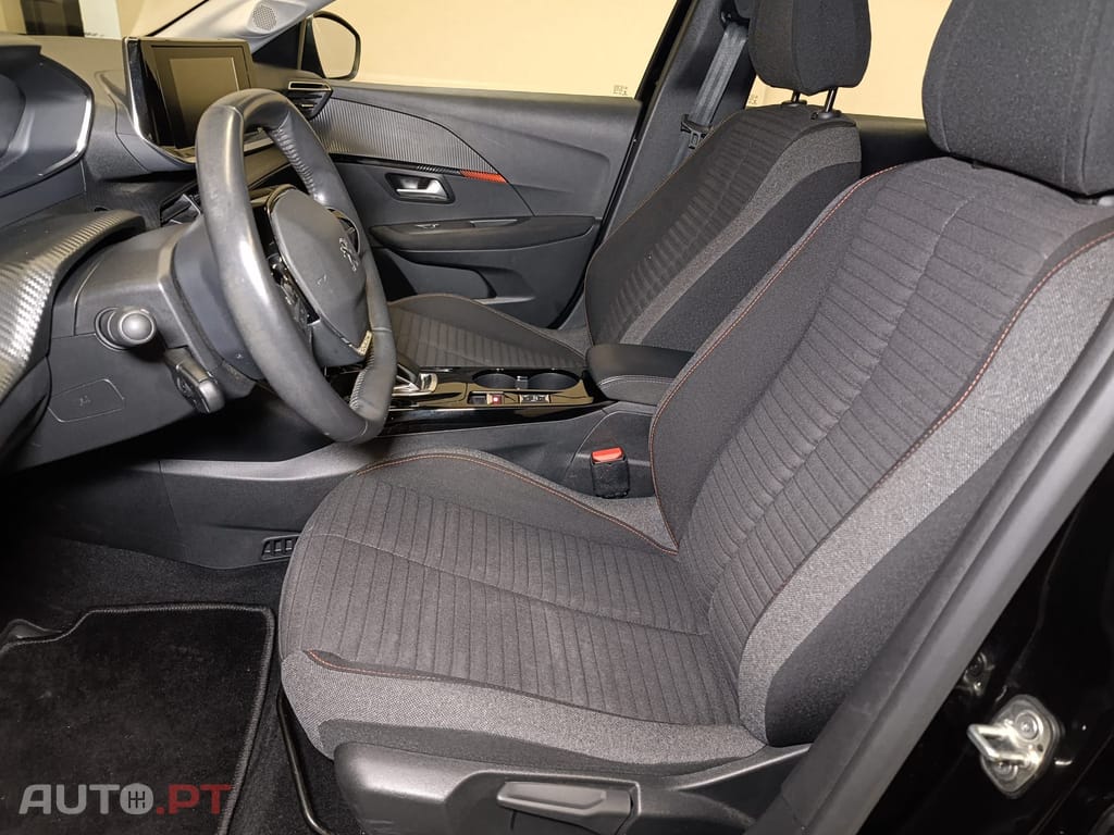 Peugeot E-208 Active Pack 