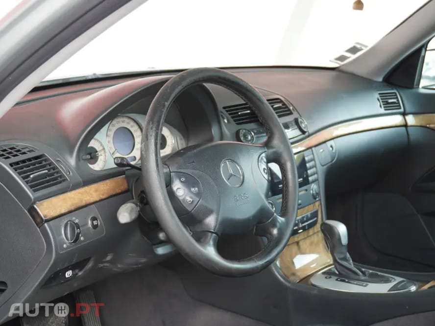 Mercedes-Benz E 220 CDi Elegance