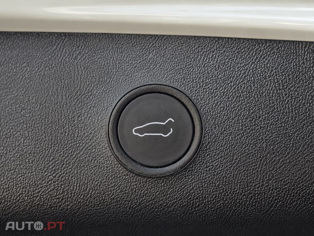 Tesla Model 3 Long Range Tração Integral