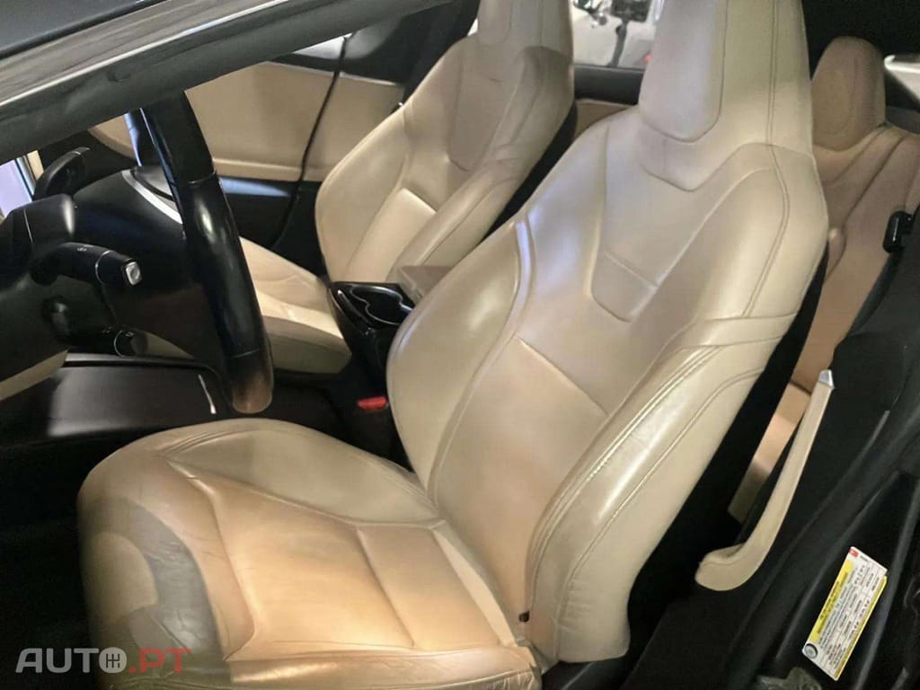 Tesla Model S 75D