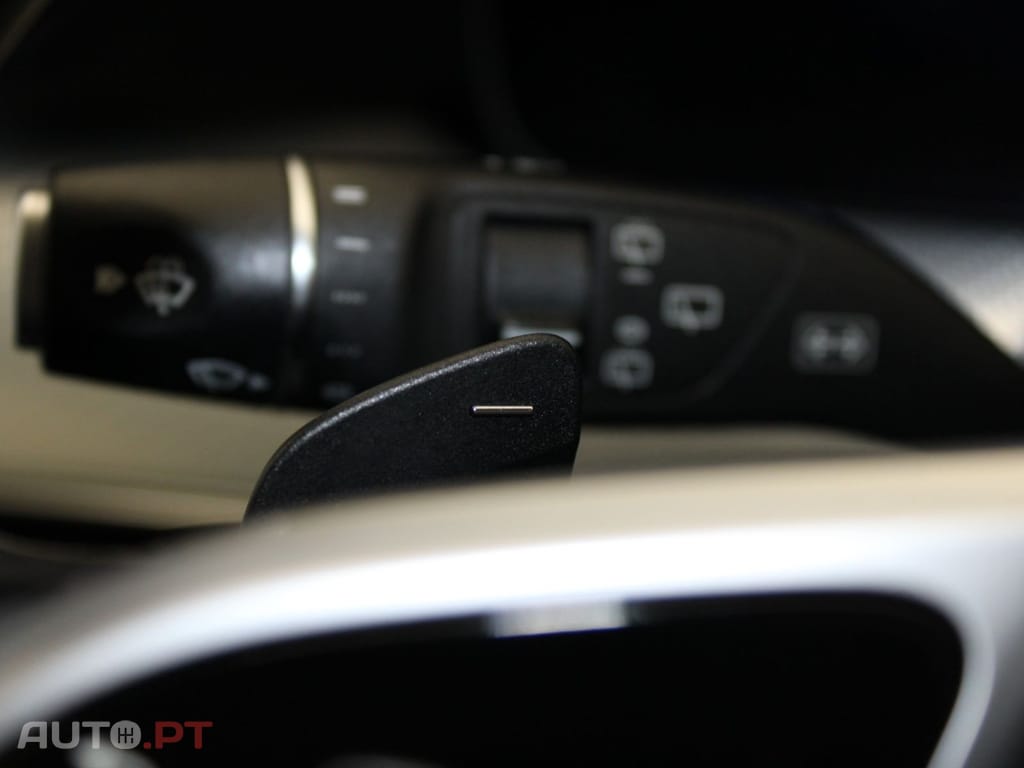 Mercedes-Benz E 300 DE AVANTGARDE I.V.A DEDUTÍVEL