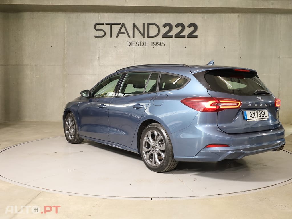Ford Focus SW 1.0 EcoBoost MHEV ST-Line Aut — fotografia 7