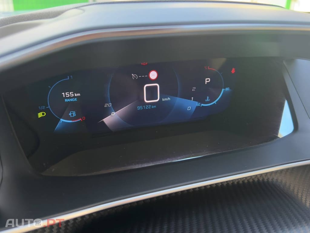 Peugeot 2008 1.2 PureTech Allure Pack EAT8