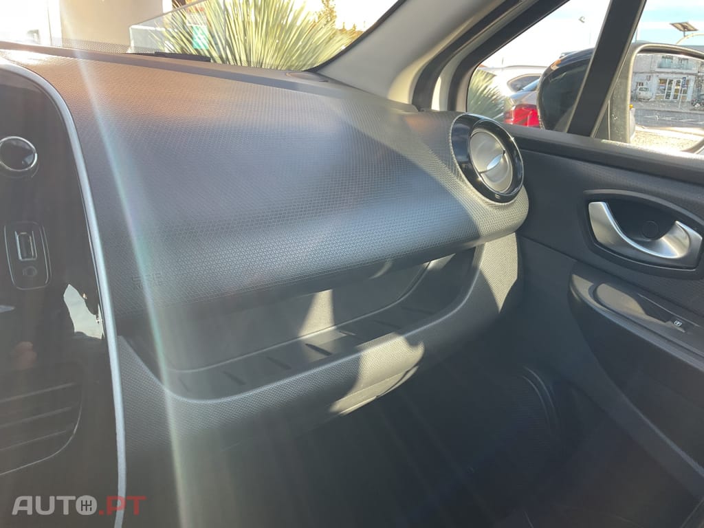 Renault Clio Sport Tourer 0.9 TCE Limited