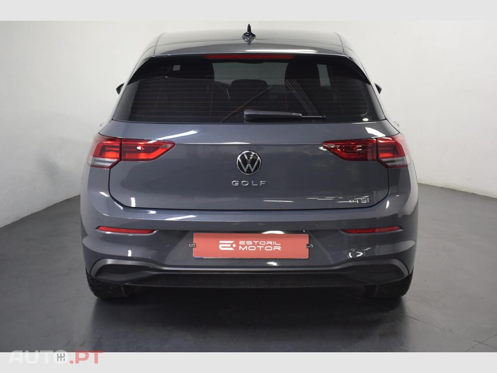 Volkswagen Golf 1.0 eTSI 110cv Life DSG Mhev