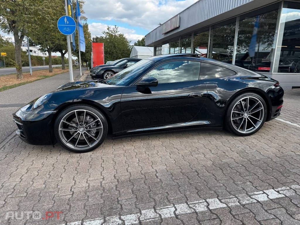 Porsche 911 Carrera