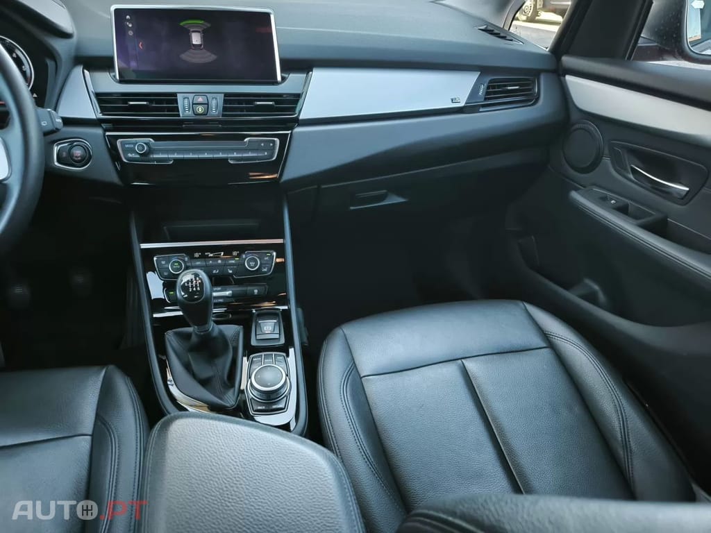 BMW 216 d Line Luxury
