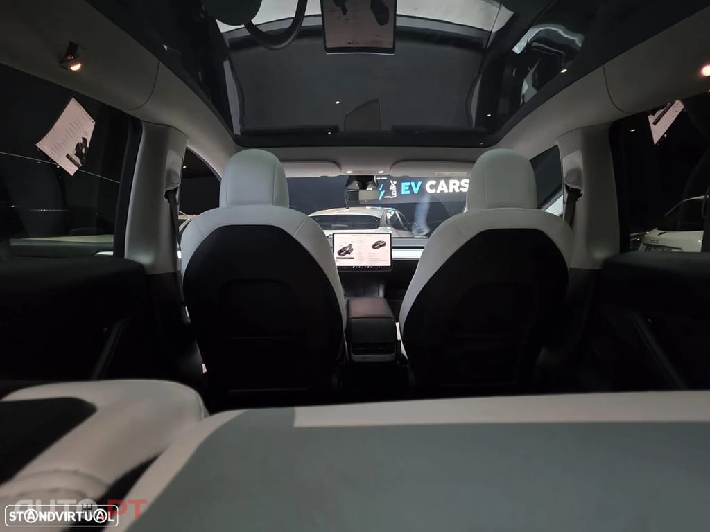 Tesla Model Y Long Range Dual Motor AWD