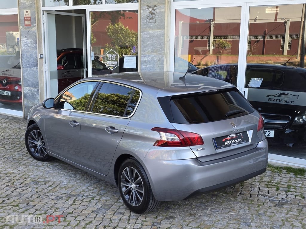 Peugeot 308 1.2 PureTech Style