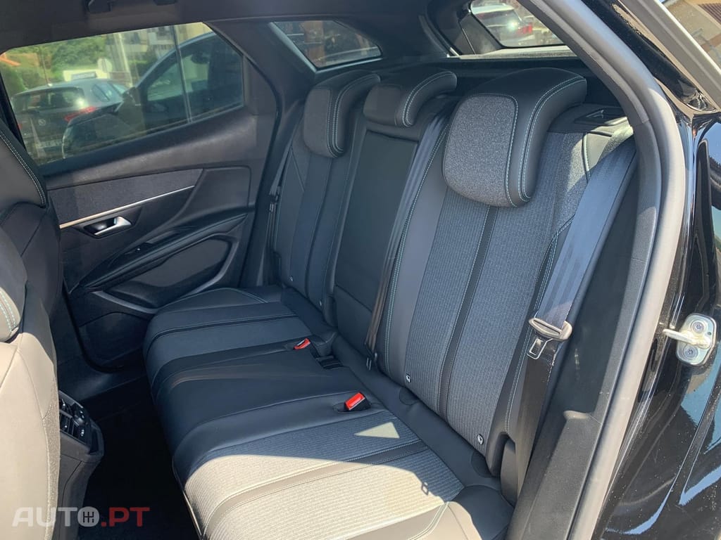 Peugeot 3008 1.5 BlueHDi Allure Pack EAT8