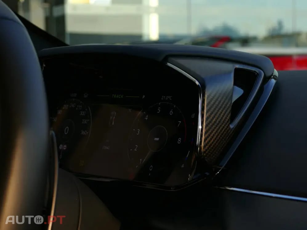 Aston Martin Vantage Coupé V8