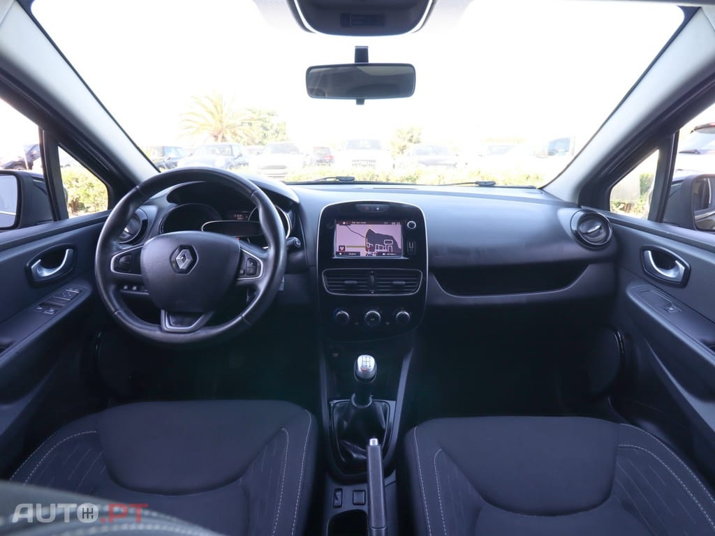 Renault Clio Sport Tourer 0.9 TCe Limited — fotografia 8