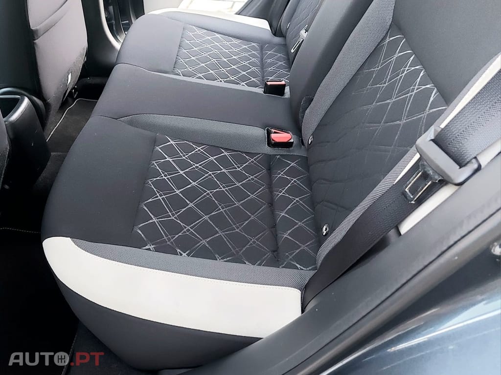 Nissan Micra 1.0 IG-T N-Connecta