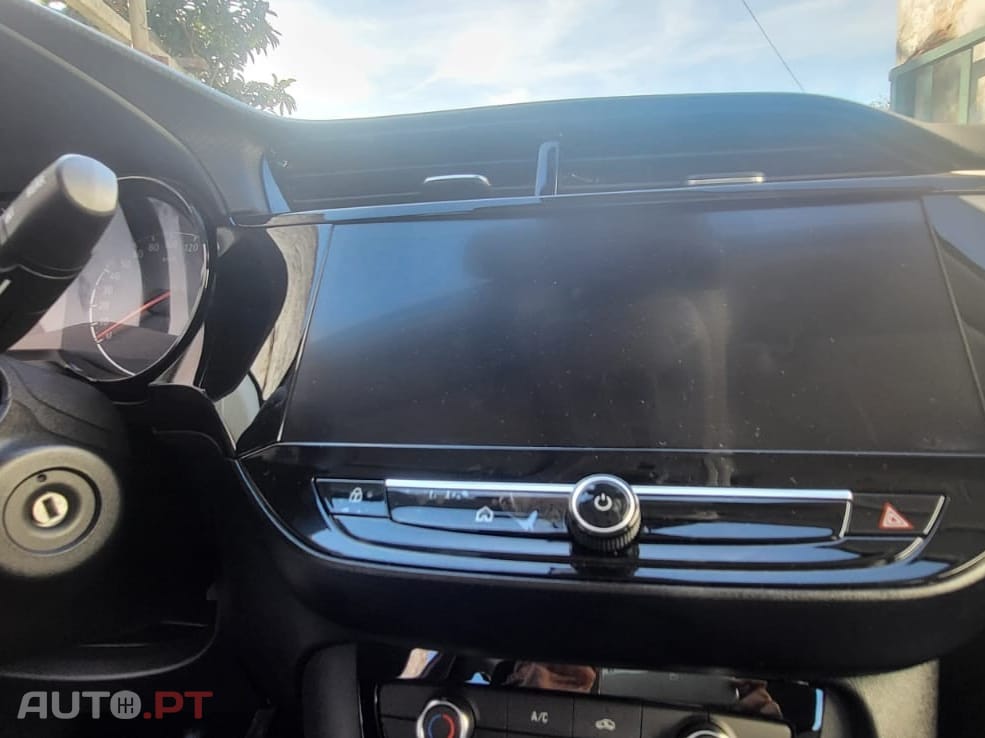 Opel Corsa 1.2 T Edition CA8