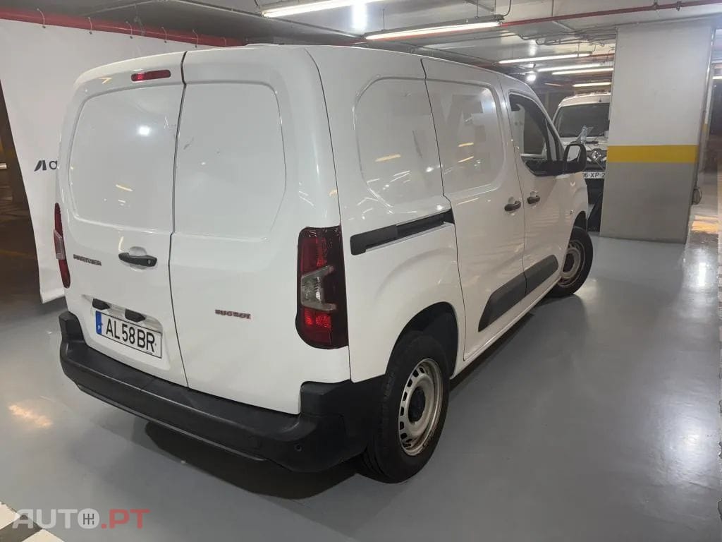 Peugeot Partner 1.5 BlueHDi Premium Standard