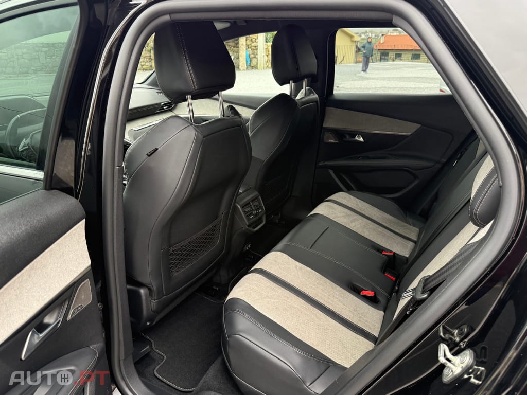 Peugeot 3008 1.6 Hybrid GT Pack e-EAT8