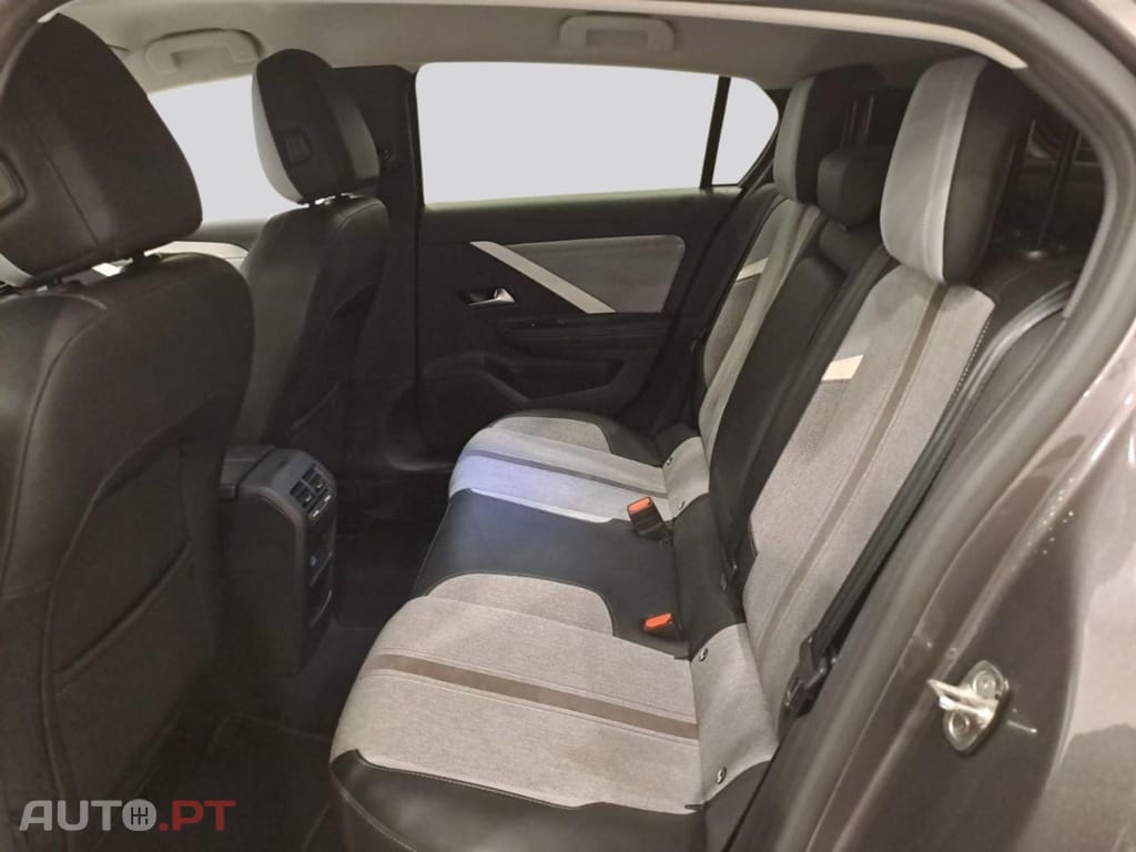 Opel Astra 1.5D S/S AT8 Elegance I.V.A DEDUTIVEL 