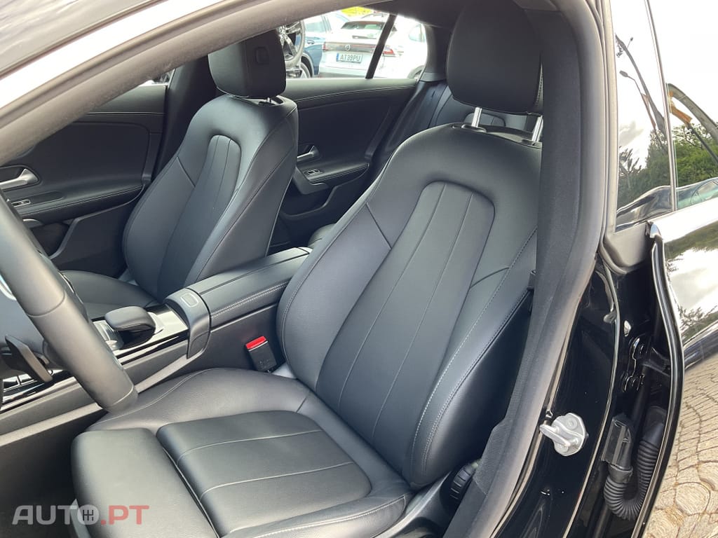 Mercedes-Benz CLA 180 d Shooting Brake Business Solutions.Grande Frota Aut.