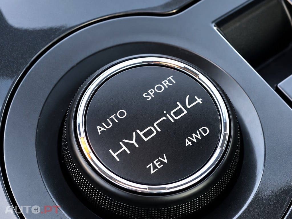 Peugeot 3008 2.0 HDi Hybrid4
