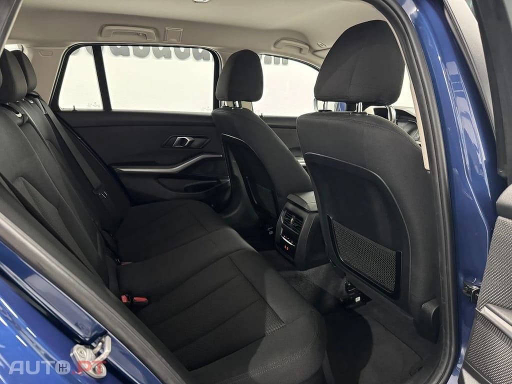 BMW 318 d Touring Advantage