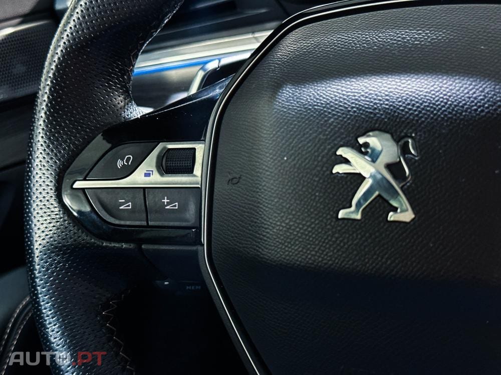 Peugeot 508 SW e-EAT8 225