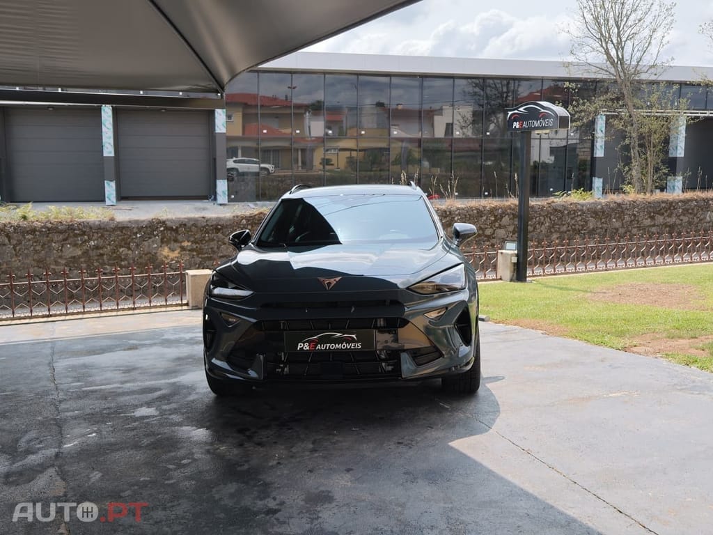 CUPRA Formentor 1.5 e-Hybrid DSG — fotografia 4