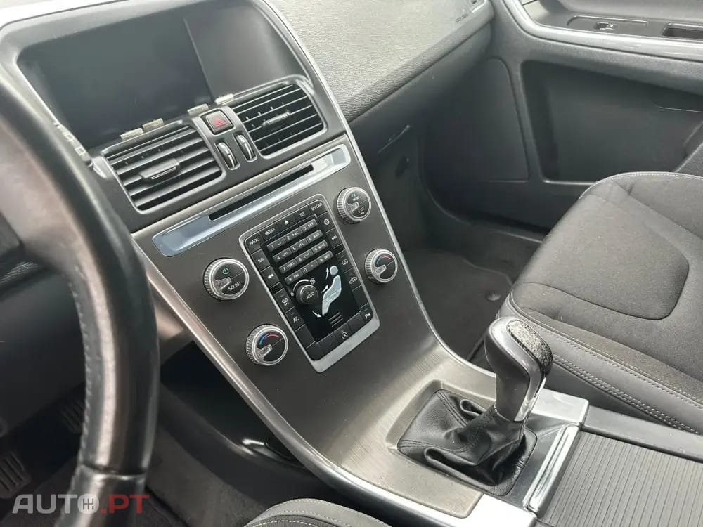 Volvo XC60 2.0 D4 Momentum