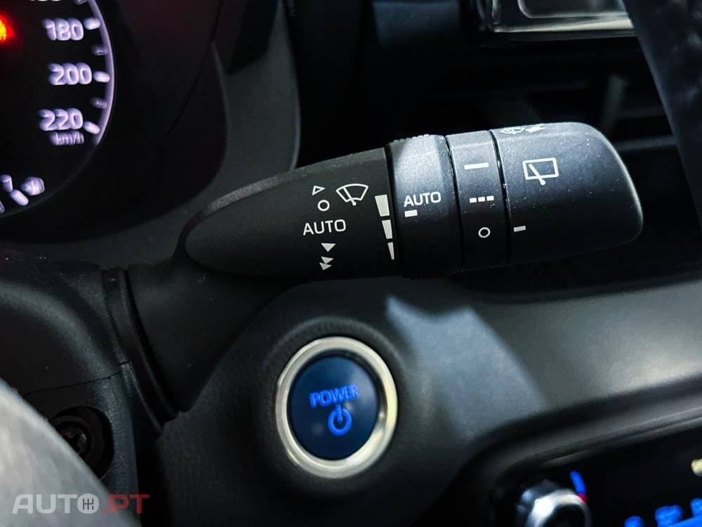 Toyota Yaris Hybrid Dynamic Edition