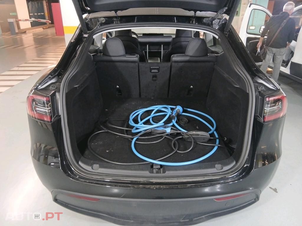 Tesla Model Y Long Range Tração Integral