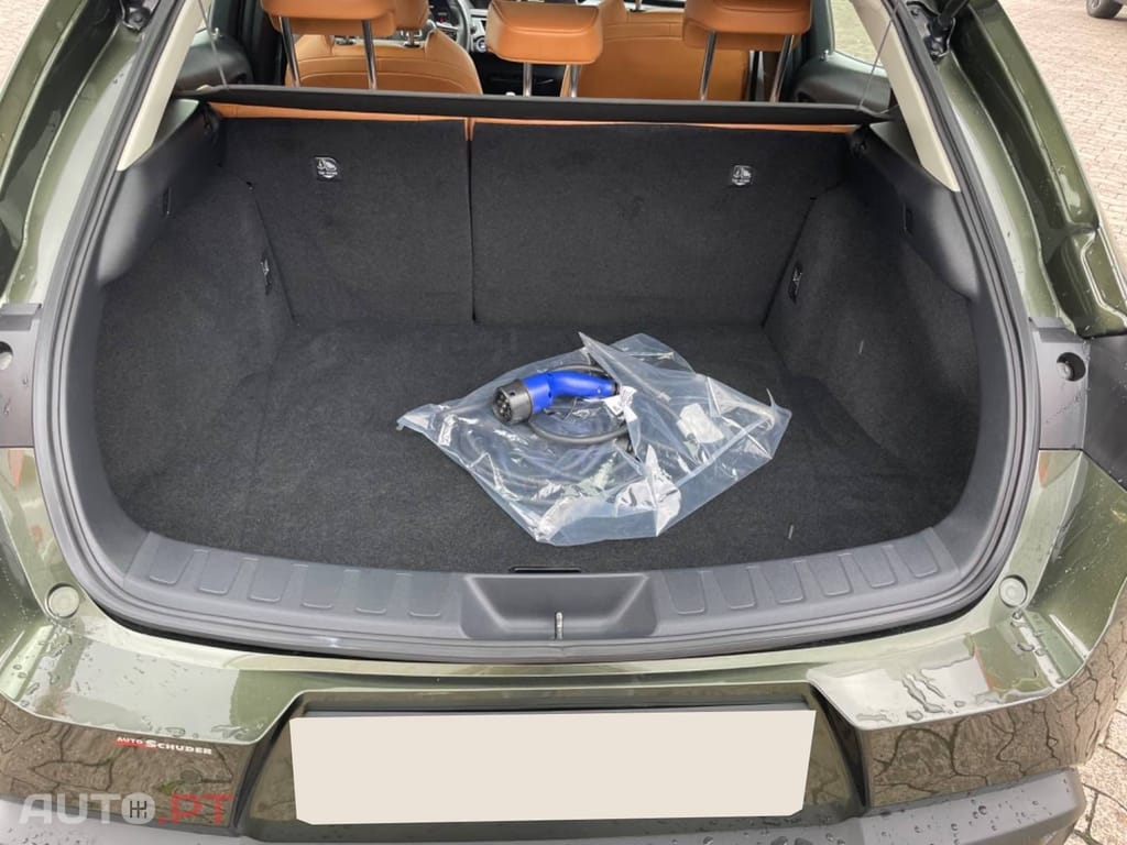 Lexus UX Executive+