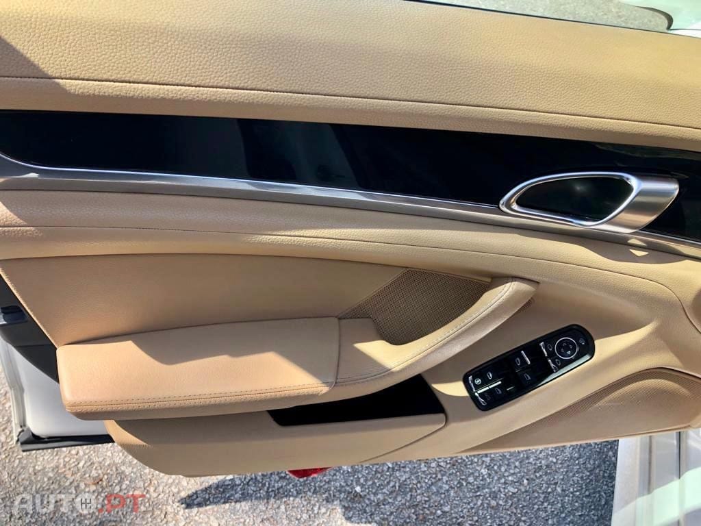 Porsche Panamera Platinum Edition