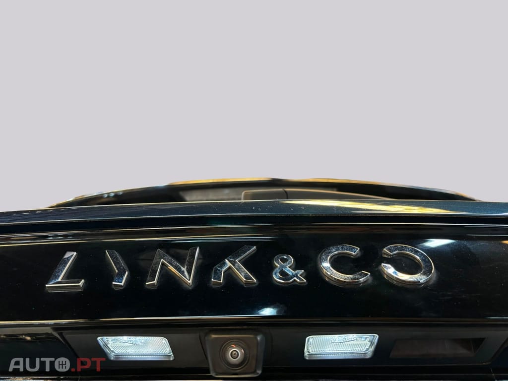 Lynk & Co 01 1.5i Plug-In Hybrid I.V.A DEDUTIVEL