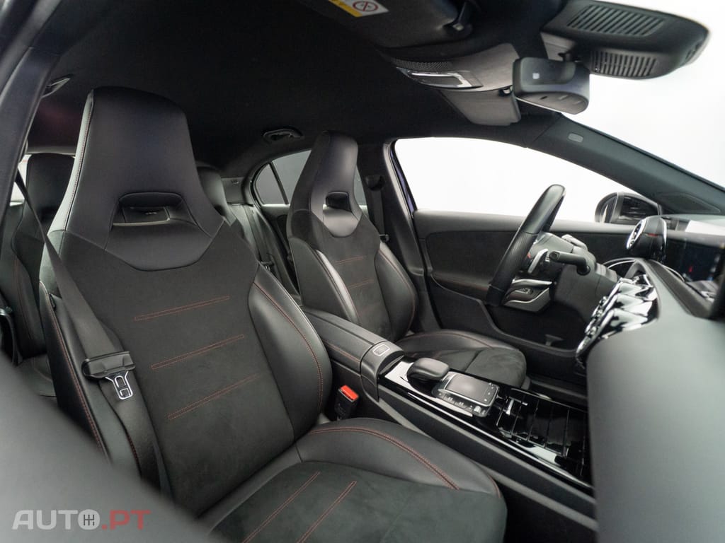 Mercedes-Benz A 250 e AMG Line