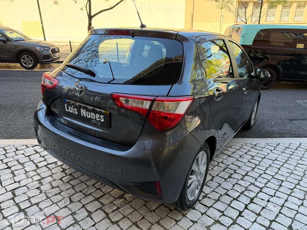 Toyota Yaris 1.0 VVT-i Comfort +PS Style +P.Techno